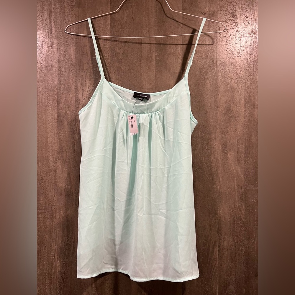 Women’s size large top brand new with tags still attached - Picture 2 of 7